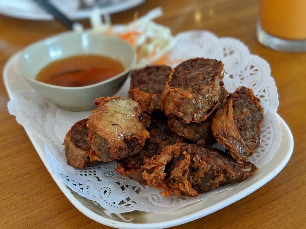 Pailin Thai Cuisine | restaurant | 5621 Hollywood Blvd, Los Angeles, CA 90028, USA | 3234677715 OR +1 323-467-7715