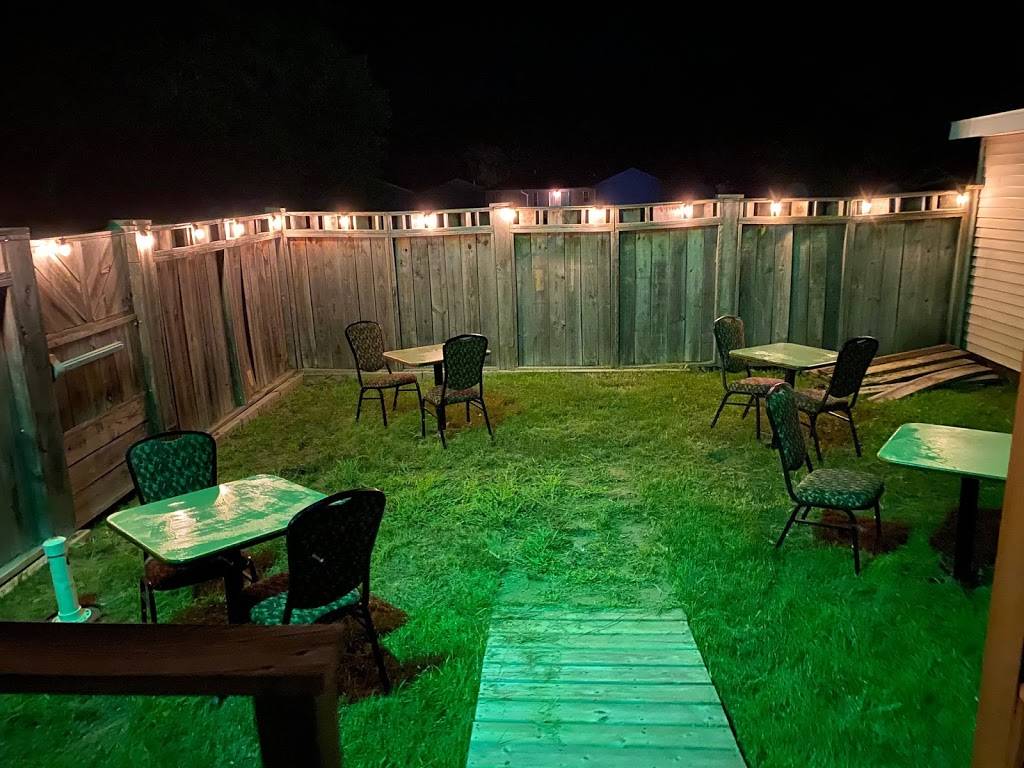 Daves Tavern and Grill | restaurant | 8520 Holton Rd, Holton, MI 49425, USA | 2318217114 OR +1 231-821-7114