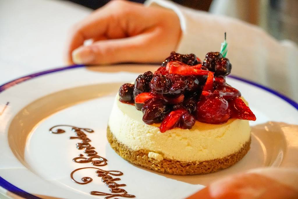 RL Restaurant | restaurant | 115 E Chicago Ave, Chicago, IL 60611, USA | 3124751100 OR +1 312-475-1100