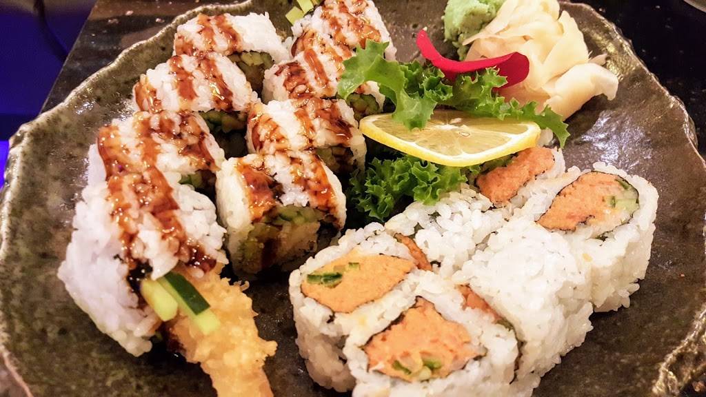 Shinto Sushi at Freedom Commons | restaurant | 1739 Freedom Dr #121, Naperville, IL 60563, USA | 3312298197 OR +1 331-229-8197