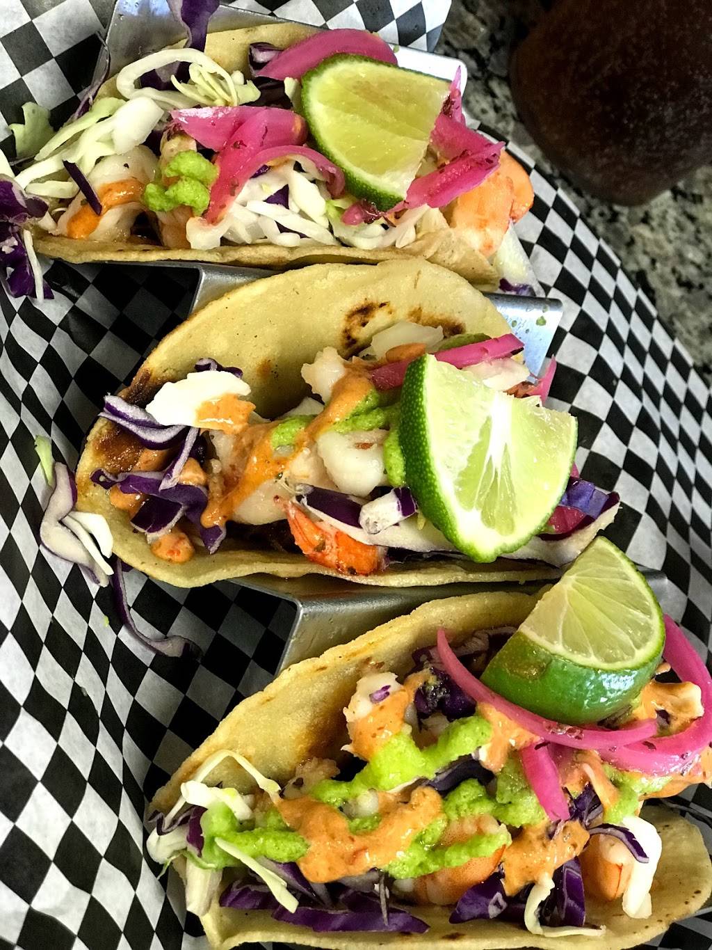 Wings Gone Wild | restaurant | 101 98th St New Suite #109, Albuquerque, NM 87121, USA | 5058364622 OR +1 505-836-4622