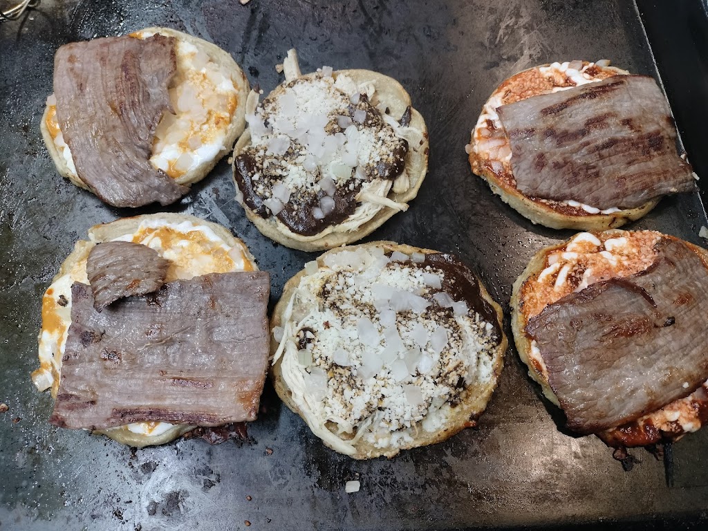 Antojitos Guerrerenses | restaurant | 12506 Carmenita Rd, Whittier, CA 90605, USA | 5626763877 OR +1 562-676-3877