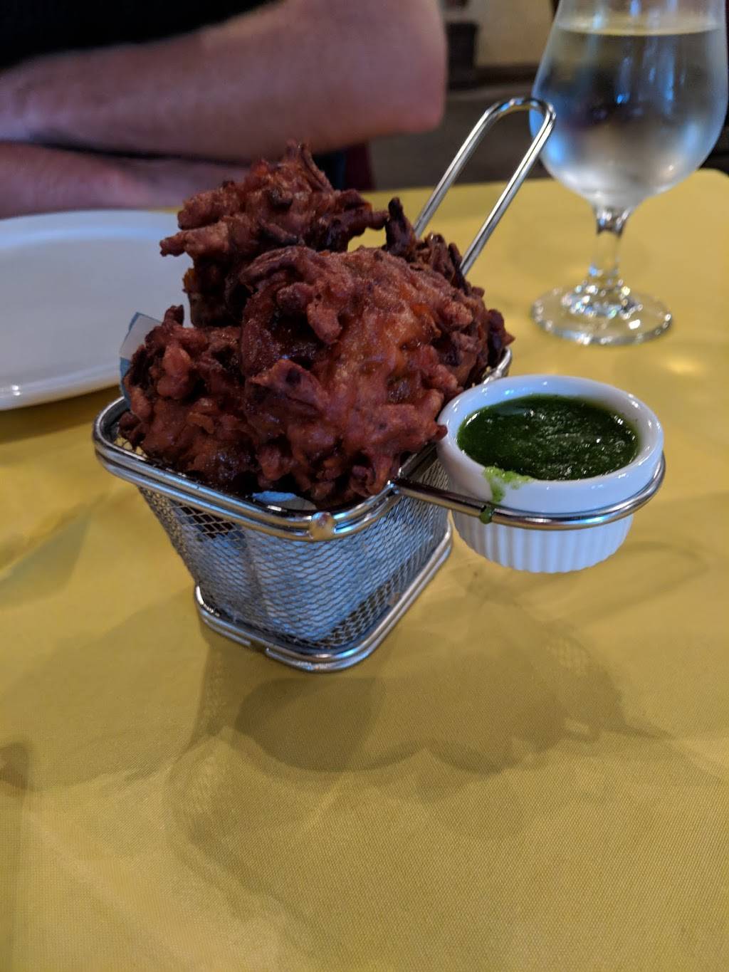 Royal Haveli | restaurant | 366 N Front St #22, Belleville, ON K8P 5N8, Canada | 6139620043 OR +1 613-962-0043