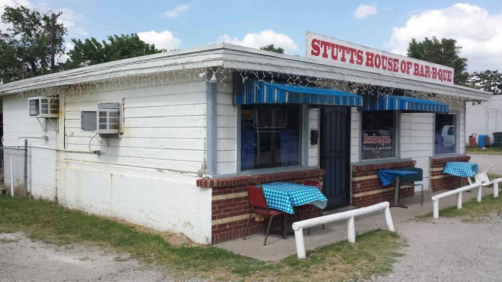 Stutts House of Barbeque | restaurant | 2021 E Apache St, Tulsa, OK 74110, USA | 9184282355 OR +1 918-428-2355