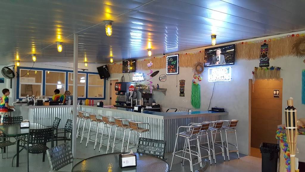 Tiki Hut | restaurant | 1937 Island Cir, Tool, TX 75143, USA | 9032899348 OR +1 903-289-9348