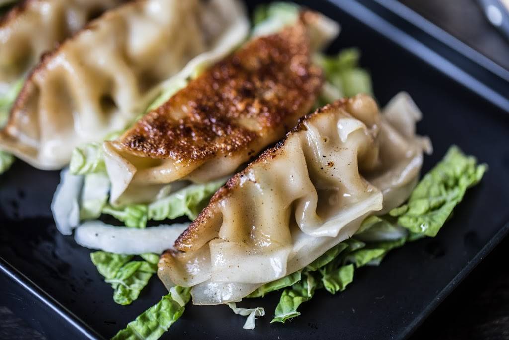 Wow Bao – Gold Coast | restaurant | 1 W Division St, Chicago, IL 60610, USA | 3126431185 OR +1 312-643-1185