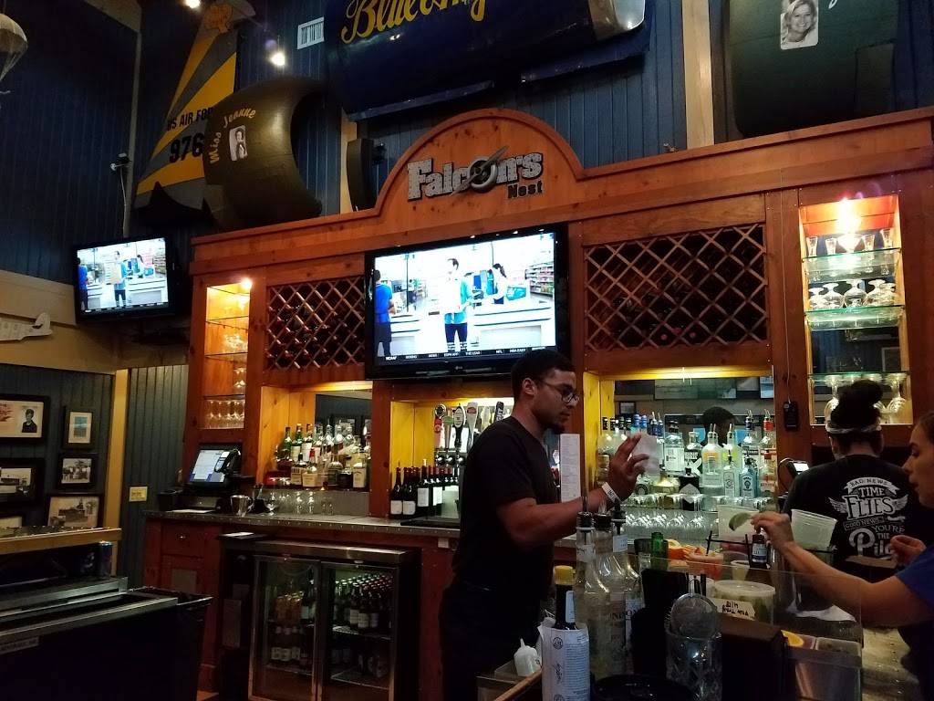 Falcons Nest | restaurant | 36 Amelia Village Cir, Fernandina Beach, FL 32034, USA | 9042775166 OR +1 904-277-5166