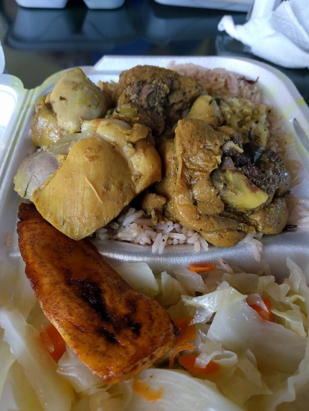 Silver Spoon | restaurant | 940 Park Ave, Lake Park, FL 33403, USA | 5618822400 OR +1 561-882-2400