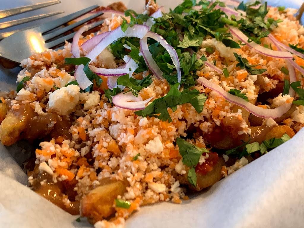 The Hens Roost | restaurant | 1916 G St, Bakersfield, CA 93301, USA | 6618647048 OR +1 661-864-7048