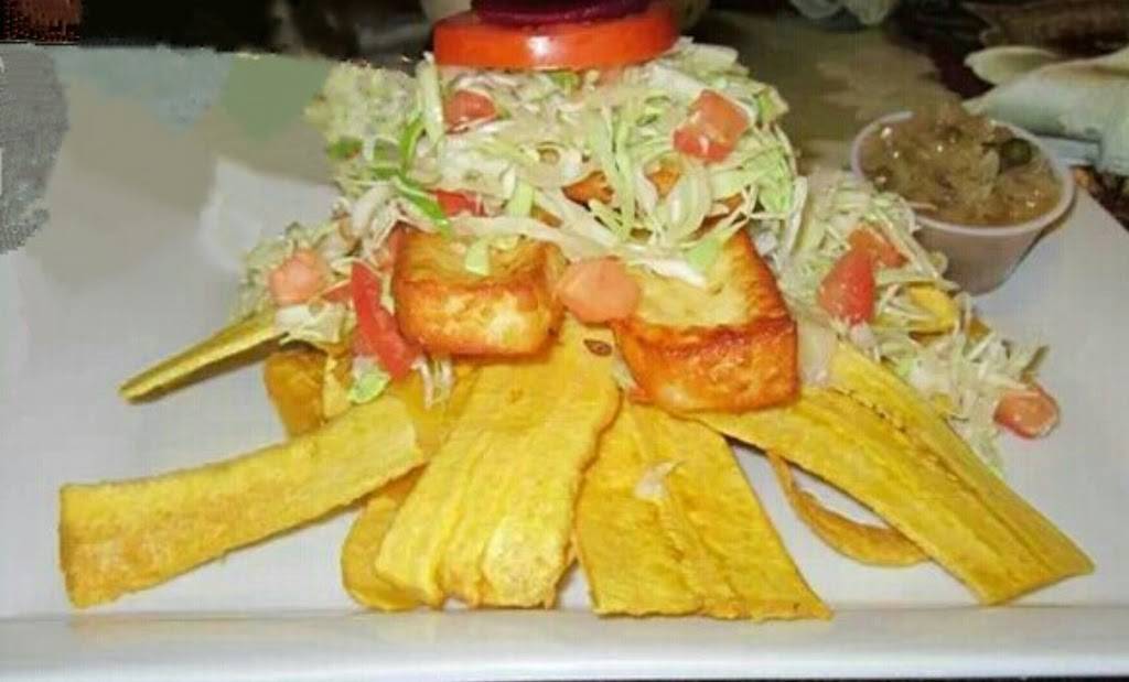 The Charcoal Grill | restaurant | 7249 NW 4th Blvd, Gainesville, FL 32607, USA | 3522258192 OR +1 352-225-8192