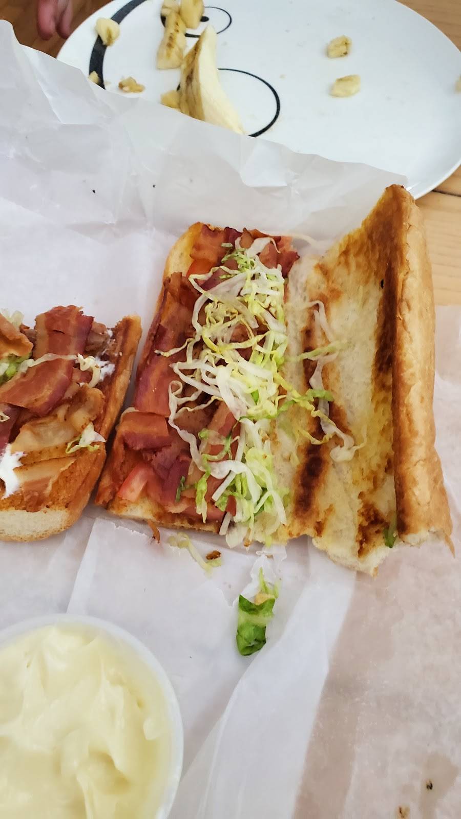 Supreme Roastbeef | meal takeaway | 18 Maple St, Danvers, MA 01923, USA | 9787770606 OR +1 978-777-0606