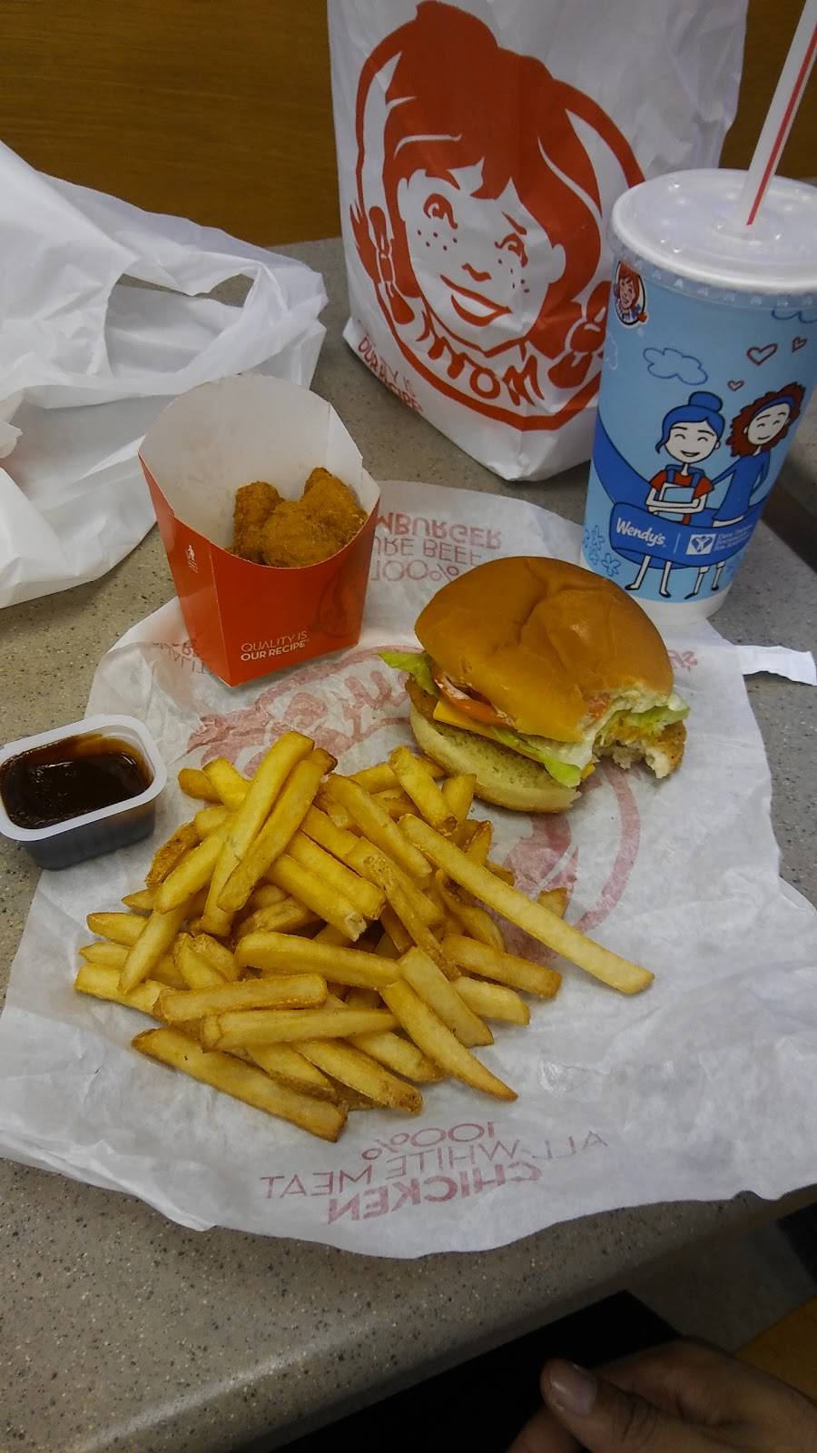 Wendys | restaurant | 462 Chancellor Ave, Newark, NJ 07112, USA | 9737059456 OR +1 973-705-9456