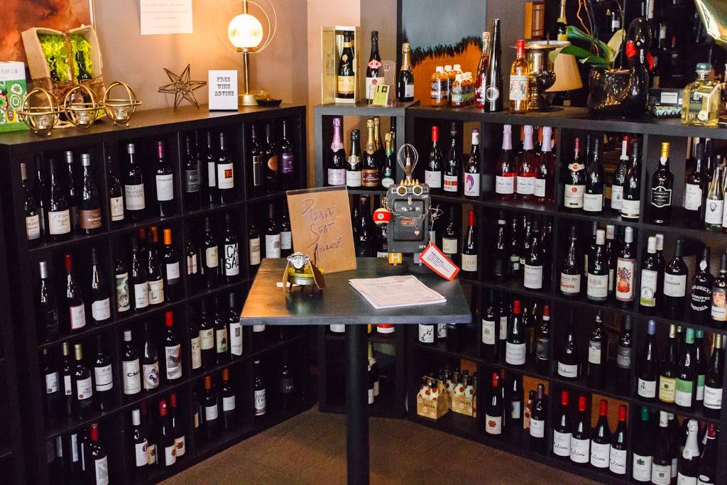 Stellar Wine Co. | restaurant | 425 High St, Portsmouth, VA 23704, USA | 7577732672 OR +1 757-773-2672