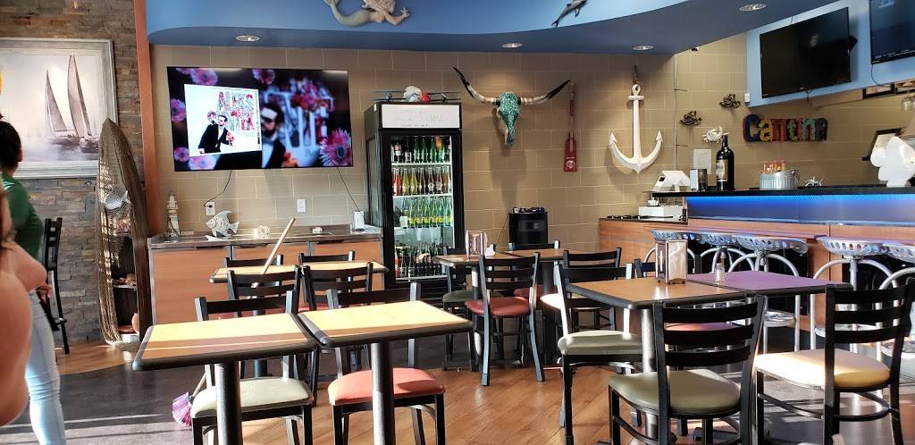 La Sirena mexican seafood &bar | restaurant | 3725 S Carrier Pkwy, Grand Prairie, TX 75052, USA | 2146770616 OR +1 214-677-0616