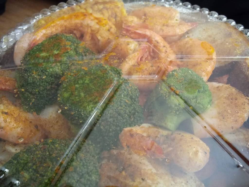 Kims Crab House | restaurant | 705 Avenue of the States, Chester, PA 19013, USA | 6108744940 OR +1 610-874-4940