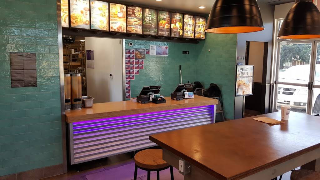 Taco Bell | meal takeaway | 200 N Missouri Ave, Corning, AR 72422, USA | 8708575700 OR +1 870-857-5700