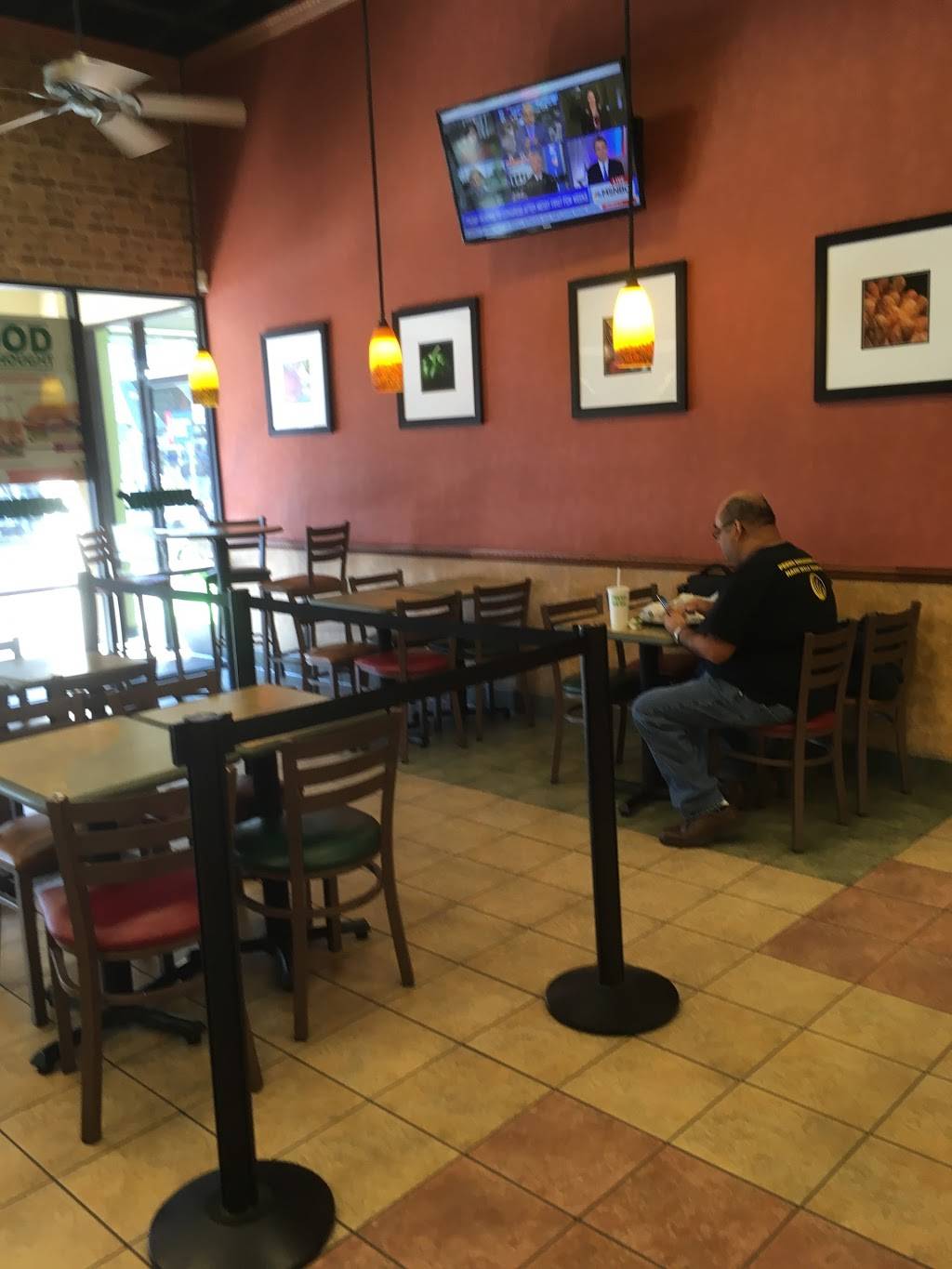 Subway | restaurant | 110 W Main St, Visalia, CA 93291, USA | 5596255000 OR +1 559-625-5000