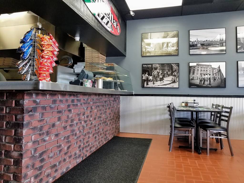 Goodfellas pizza | restaurant | E Indiantown Rd, Jupiter, FL 33477, USA | 5617483454 OR +1 561-748-3454