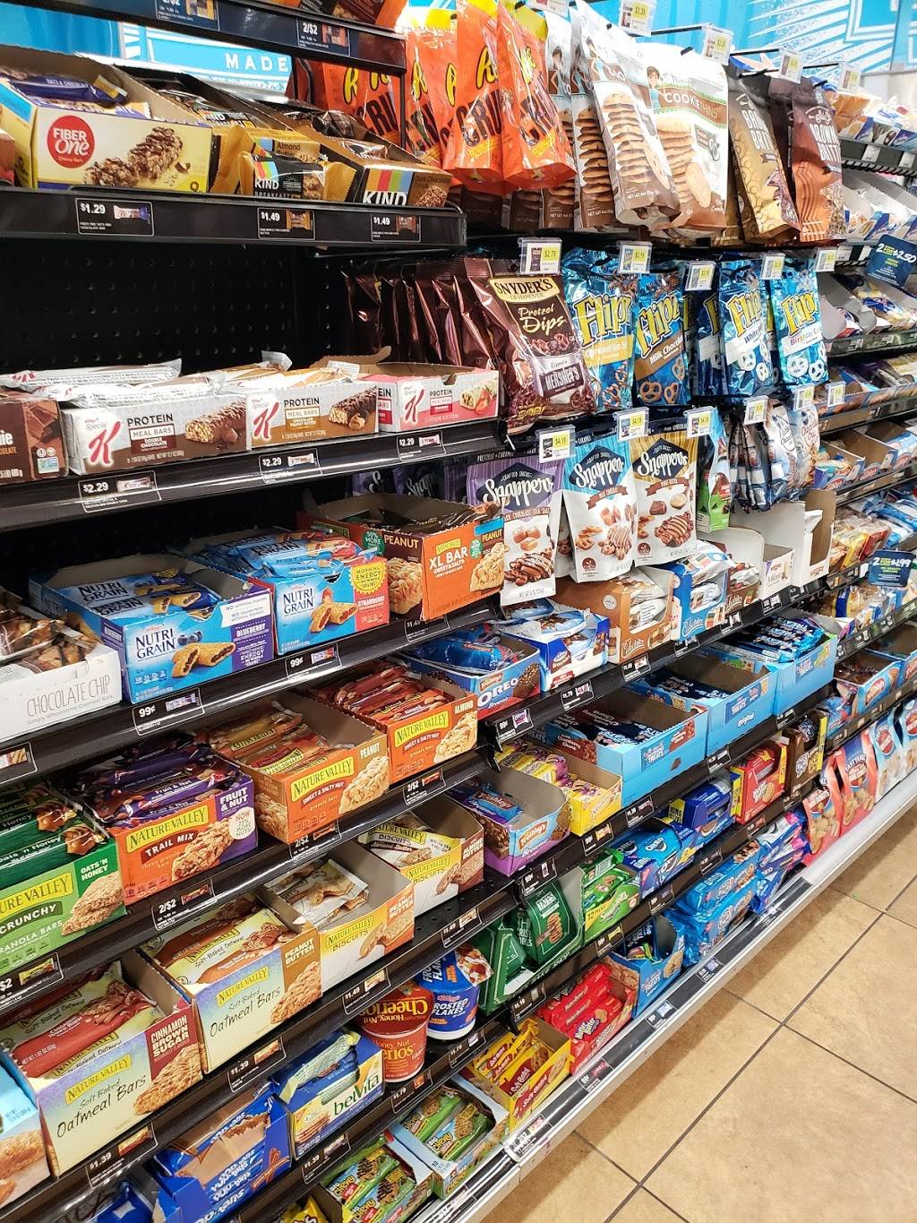 Sheetz #305 | cafe | 2721 S Queen St, York, PA 17403, USA | 7177416984 OR +1 717-741-6984