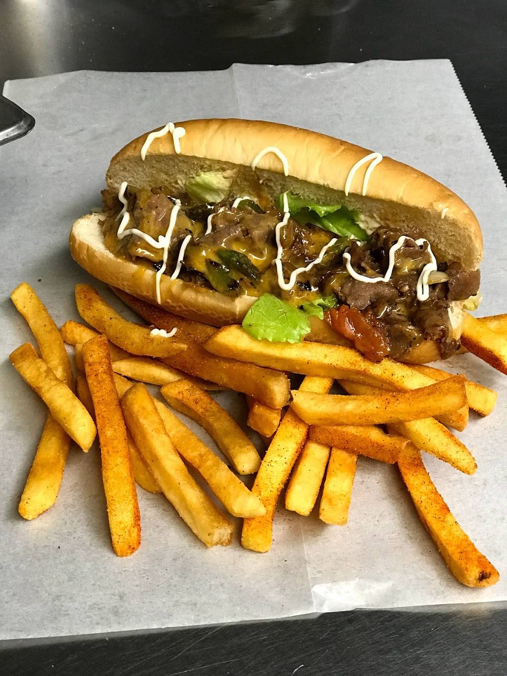 Chicken Shack | restaurant | 425 Hooker Rd Unit #104, Greenville, NC 27834, USA | 2526895978 OR +1 252-689-5978