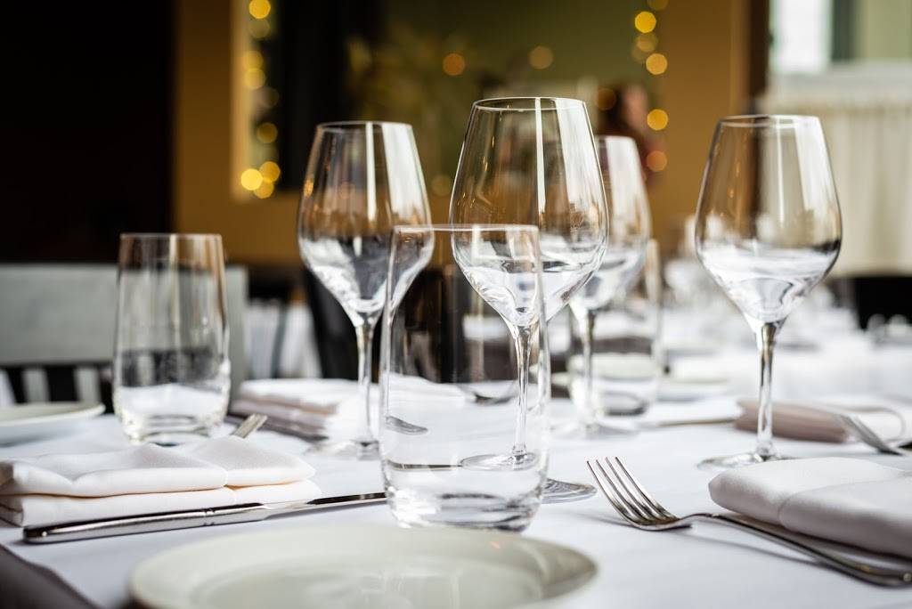 Bergamot | restaurant | 118 Beacon St, Somerville, MA 02143, USA | 6175767700 OR +1 617-576-7700