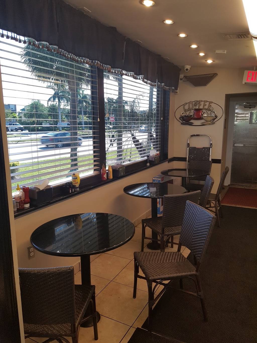 JoJos Cafe | restaurant | 4100, 505 Federal Hwy #6, Deerfield Beach, FL 33441, USA | 9547256110 OR +1 954-725-6110