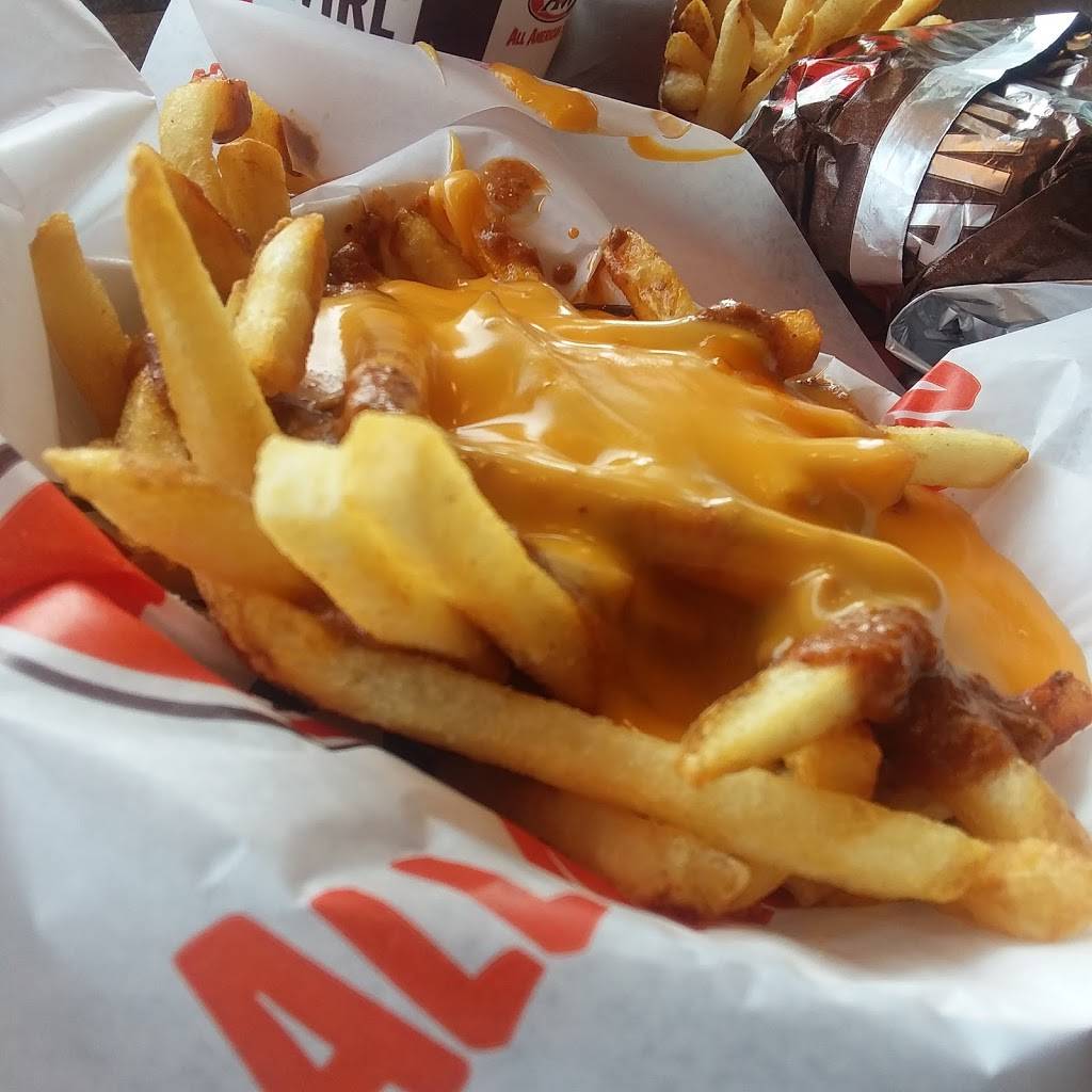 A&W Restaurant | restaurant | 210 Town Center Dr, Dearborn, MI 48126, USA | 3132711676 OR +1 313-271-1676