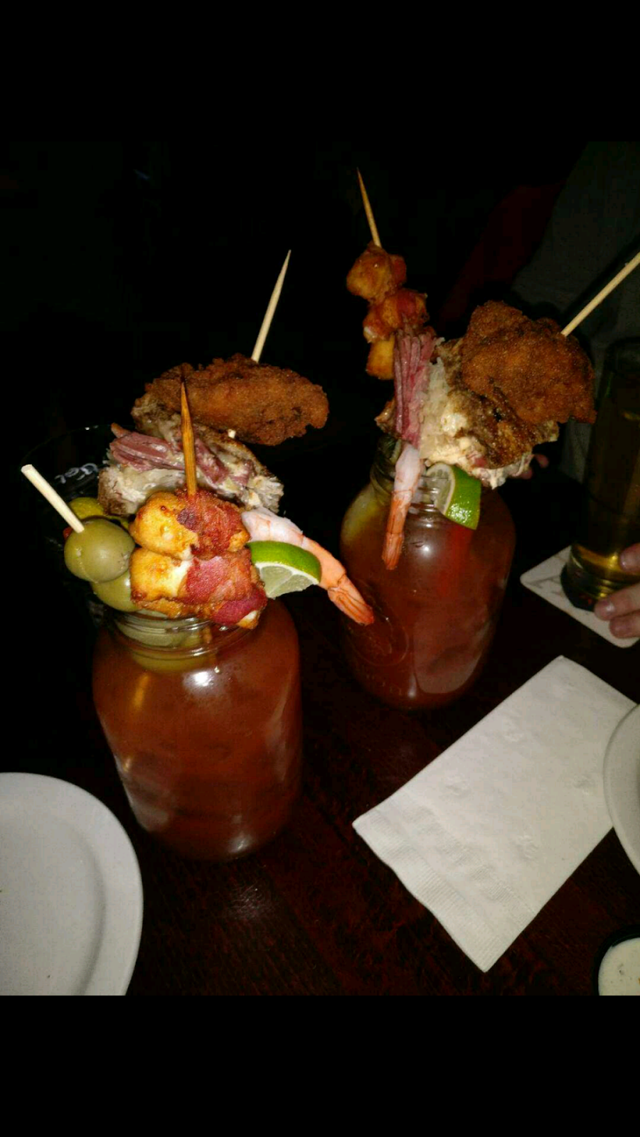 Maloneys Pub | restaurant | 239 N 2nd St, Eldridge, IA 52748, USA | 5632857675 OR +1 563-285-7675