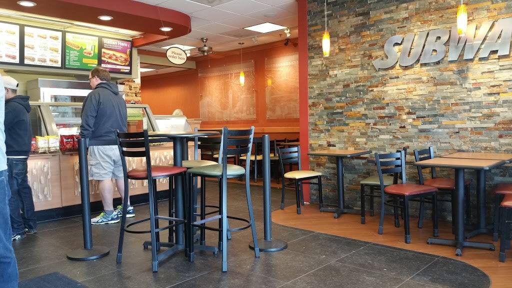 Subway Restaurants | restaurant | 121 E. Annandale Road Space #4, Shopping Center, Falls Church, VA 22046, USA | 7039425735 OR +1 703-942-5735