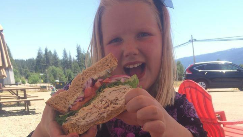 Bread & Butter | restaurant | 21 Bonta St, Blairsden, CA 96103, USA | 5303940303 OR +1 530-394-0303