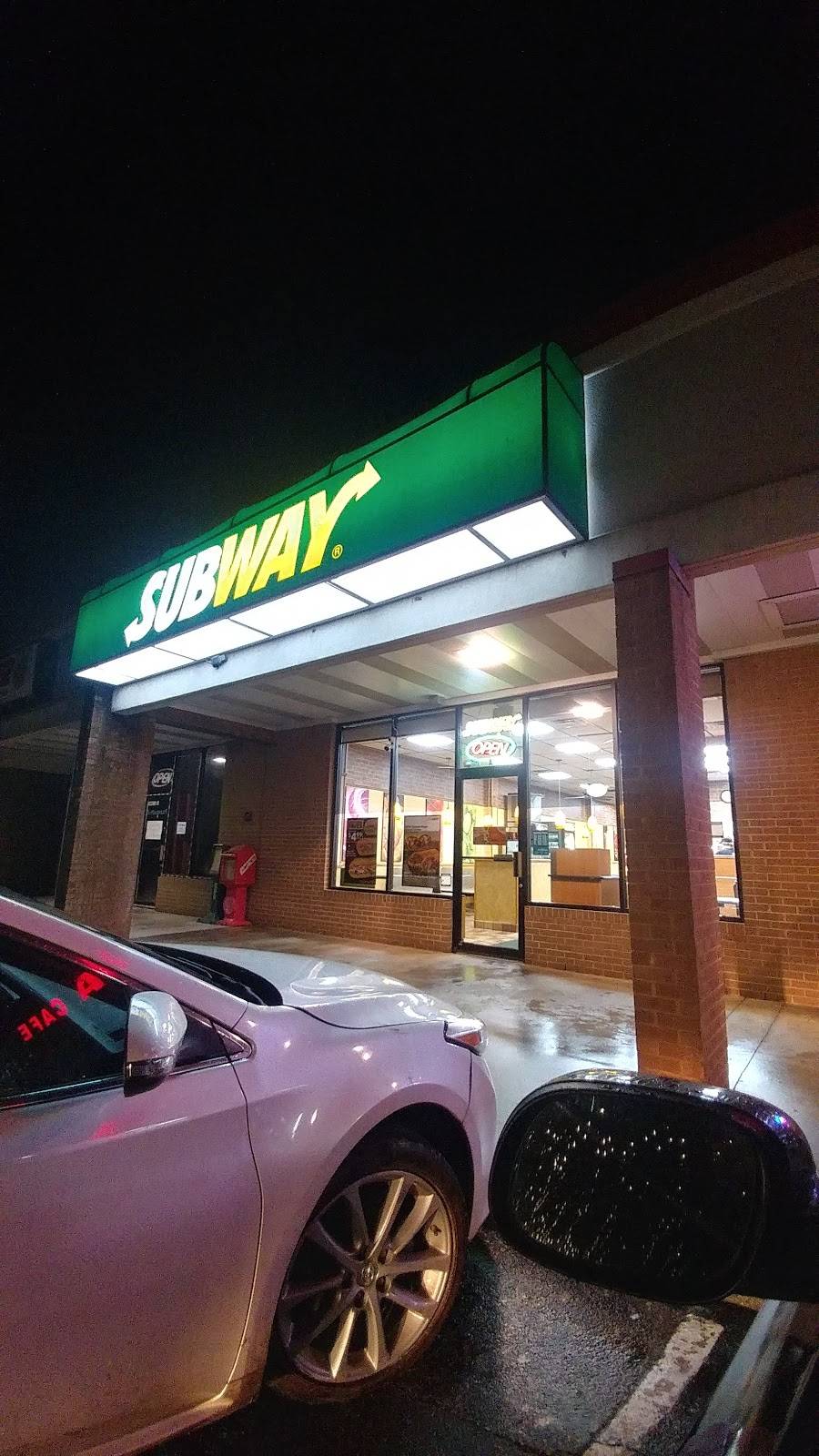 Subway | restaurant | 14450 US-231 & U.S. 431 N, Hazel Green, AL 35750, USA | 2568284311 OR +1 256-828-4311