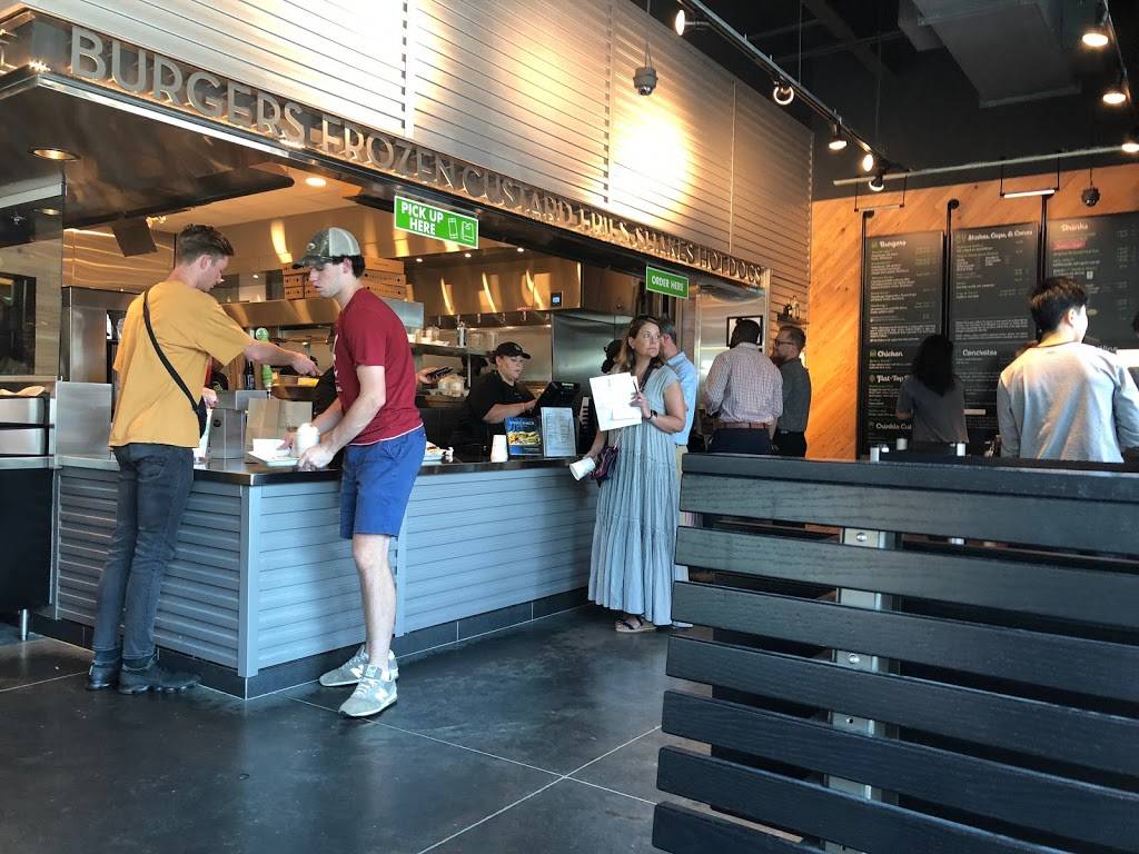 Shake Shack | restaurant | 1605 E Woodlawn Rd, Charlotte, NC 28209, USA | 9802653188 OR +1 980-265-3188