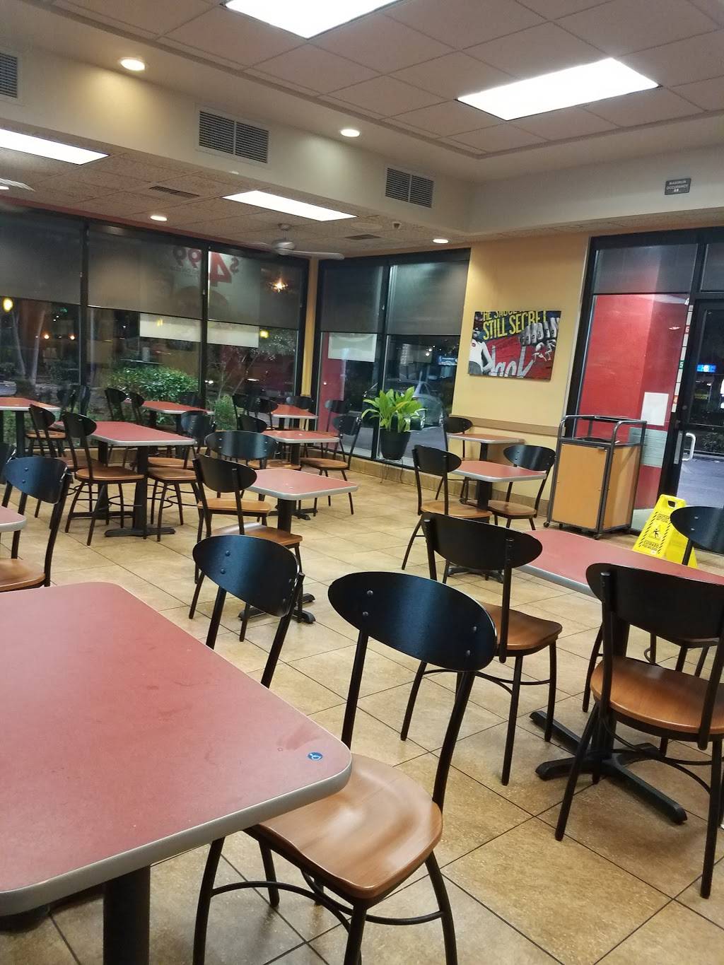 Jack in the Box | restaurant | 1504 Hampton St, Nashville, TN 37207, USA | 6152281336 OR +1 615-228-1336