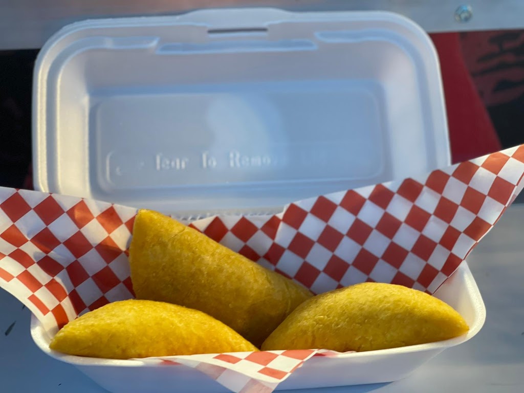 Lokito Por Ti | restaurant | 11435 Rocket Blvd, Orlando, FL 32824, USA | 4073506202 OR +1 407-350-6202