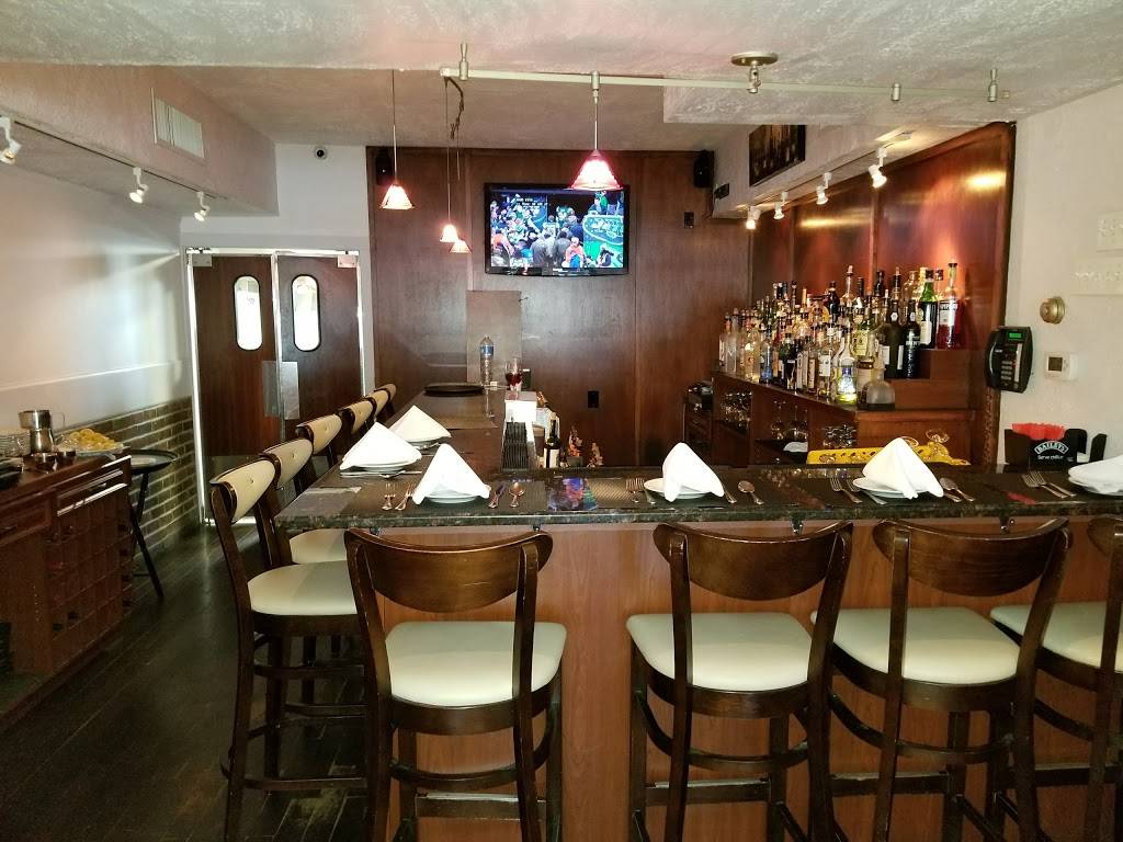 Matthews | restaurant | 1131 Bloomfield Ave, Clifton, NJ 07012, USA | 9739284300 OR +1 973-928-4300