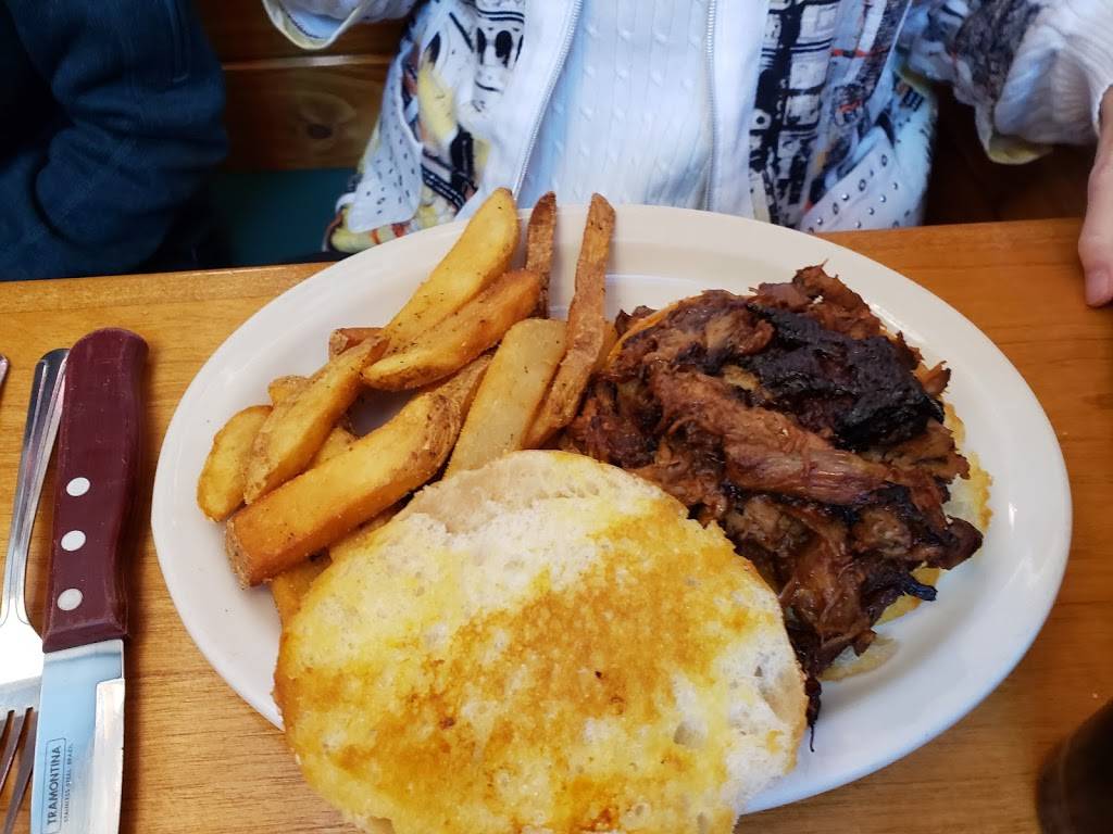 Texas Roadhouse | restaurant | 3015 SW 32nd Ave, Ocala, FL 34474, USA | 3526191677 OR +1 352-619-1677