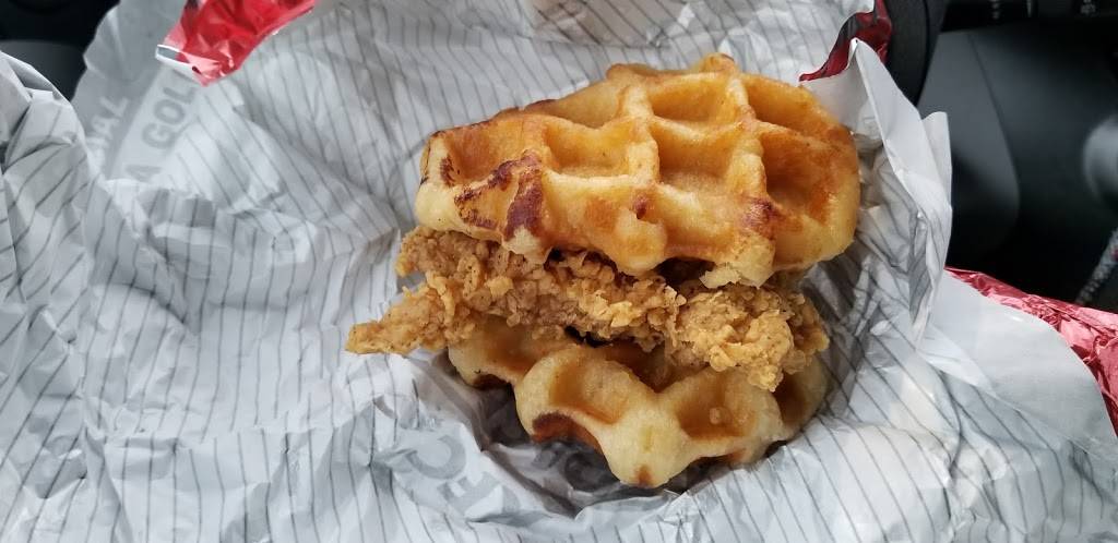 KFC | restaurant | 2994 Homer M Adams Pkwy, Alton, IL 62002, USA | 6184656931 OR +1 618-465-6931