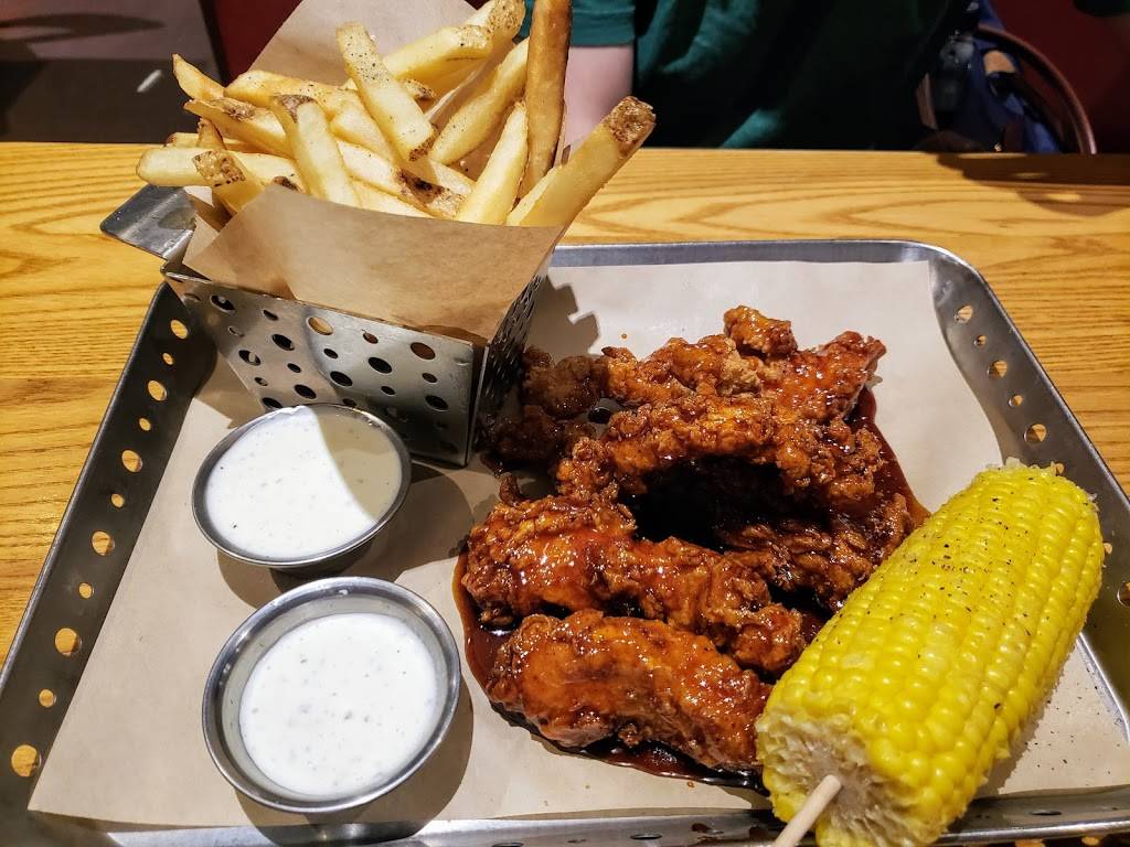 Chilis Grill & Bar | meal takeaway | 3130 Grand Pkwy, Katy, TX 77494, USA | 2815743220 OR +1 281-574-3220