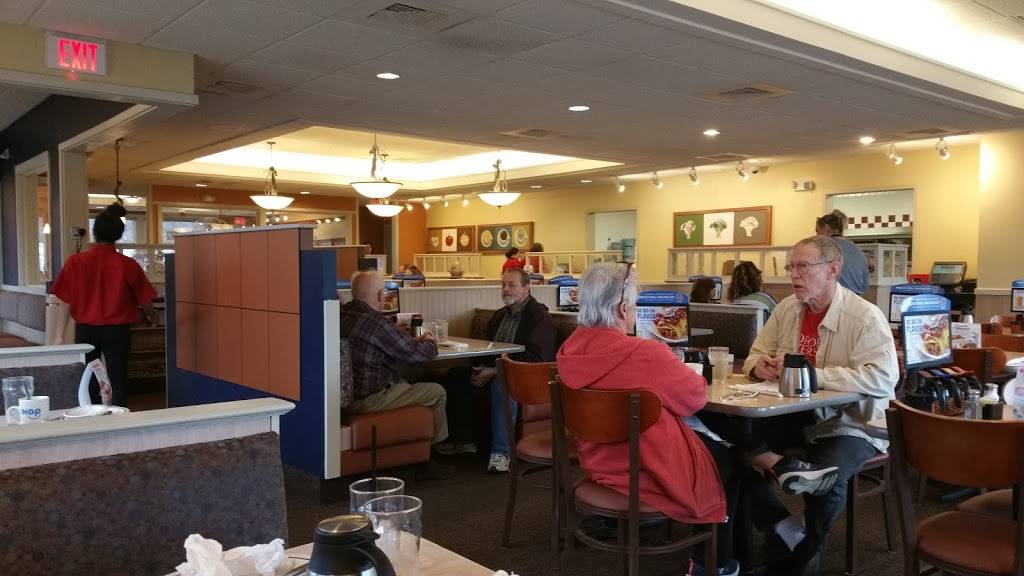 IHOP | restaurant | 65 Peppers Ferry Rd NW, Christiansburg, VA 24073, USA | 5403813961 OR +1 540-381-3961