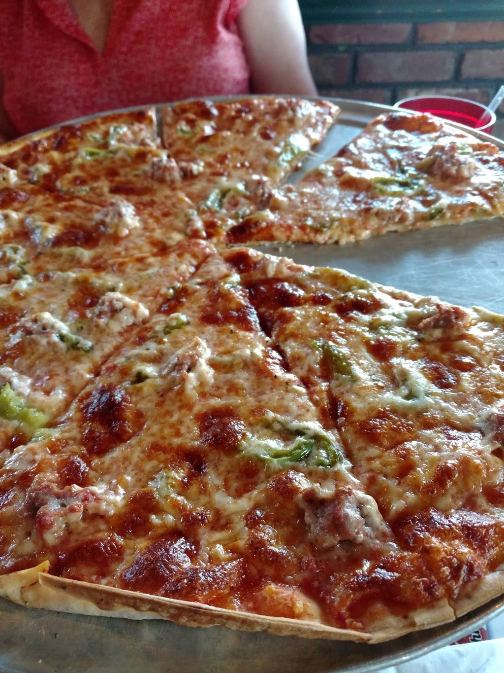 The Cabin | restaurant | 984 NJ-33, Freehold, NJ 07728, USA | 7324623090 OR +1 732-462-3090