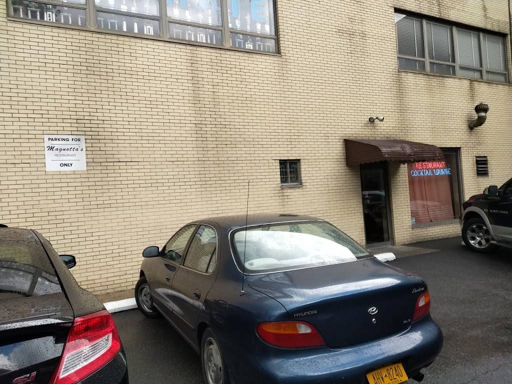 Magnottas Pizzeria | meal delivery | 4702, 192 Maple Ave, White Plains, NY 10601, USA | 9147618661 OR +1 914-761-8661