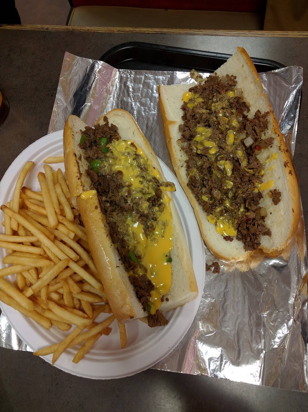 Ishkabibbles II | meal takeaway | 517 South St, Philadelphia, PA 19147, USA | 2159220494 OR +1 215-922-0494