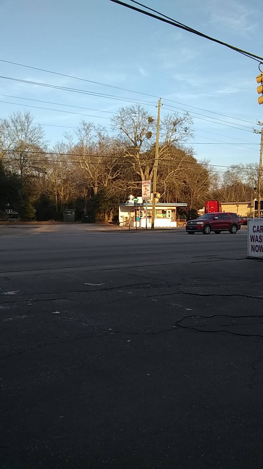 Neeces Grill | restaurant | 267 Broad St, Sumter, SC 29150, USA | 8037758444 OR +1 803-775-8444