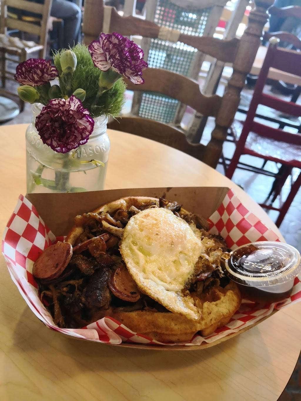 Bedrock Eats and Sweets | restaurant | 327 S Main St, Memphis, TN 38103, USA | 9015125374 OR +1 901-512-5374