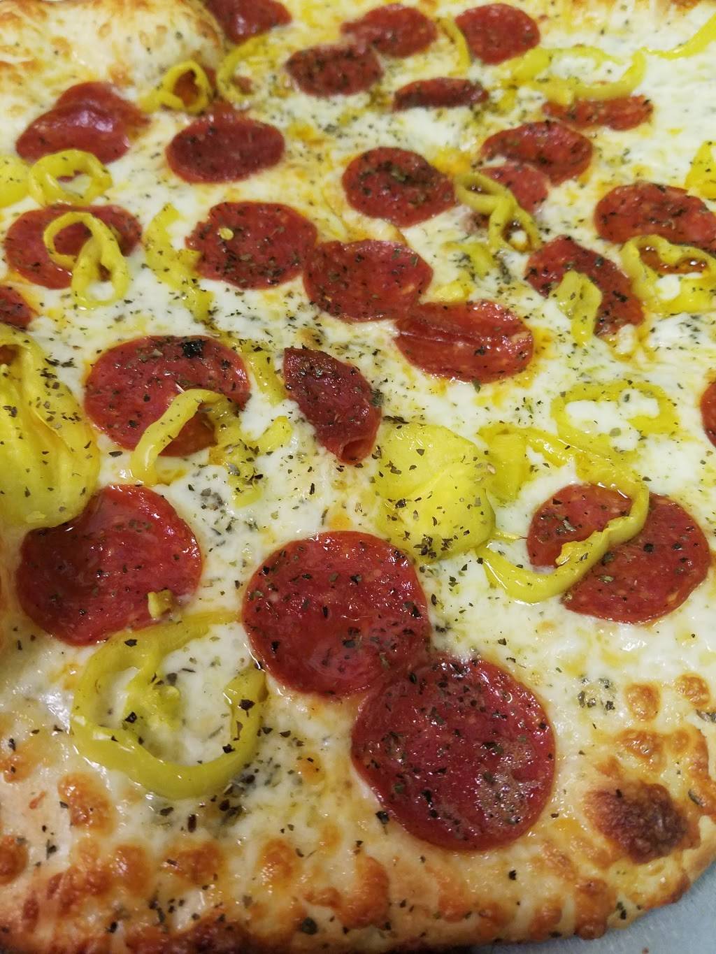 Gallos Italian Villa | restaurant | 2420 Wilmington Rd, New Castle, PA 16105, USA | 7246569280 OR +1 724-656-9280