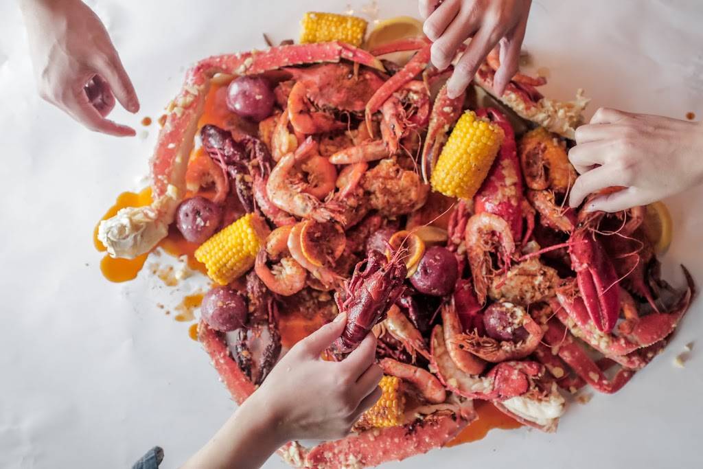 Hook & Reel Cajun Seafood Restaurant and Bar | restaurant | 7480 W Colonial Dr, Orlando, FL 32818, USA | 4078015223 OR +1 407-801-5223