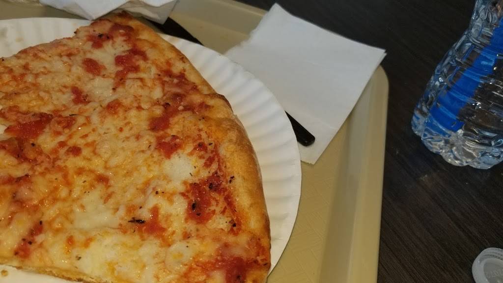 Cosimos Pizza | restaurant | 470 Lewis Ave, Meriden, CT 06451, USA | 2032354668 OR +1 203-235-4668