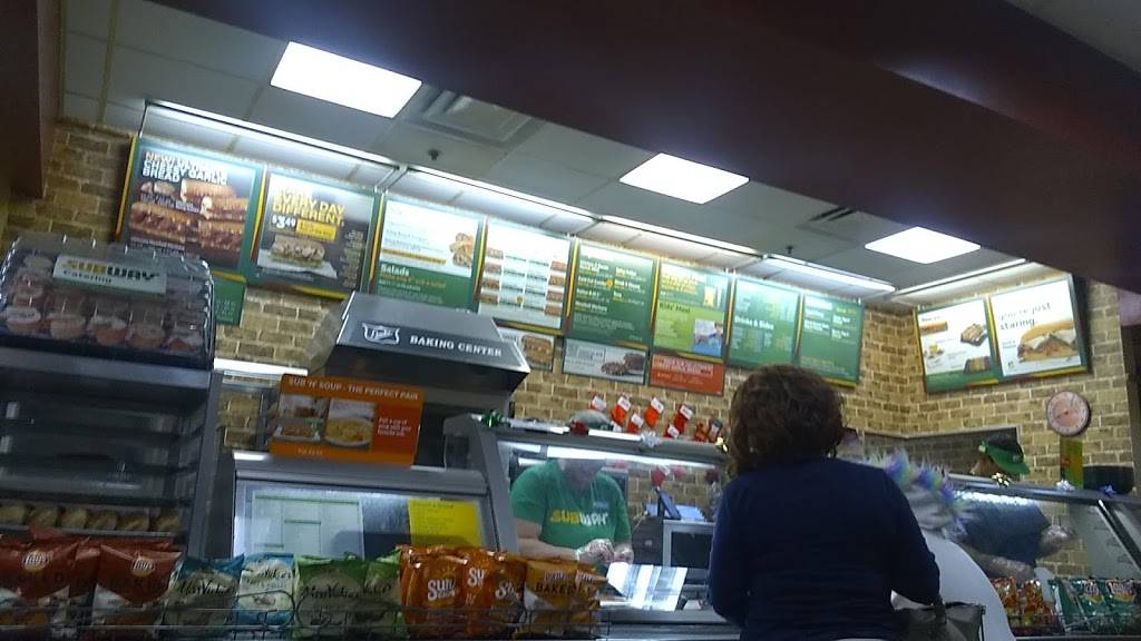 Subway Restaurants | restaurant | 3961 E Chandler Blvd #103, Phoenix, AZ 85048, USA | 4807599171 OR +1 480-759-9171