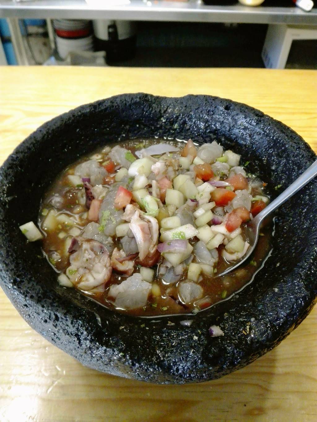 Restauran De Mariscos Imbiss | restaurant | Avenida Circunvalación 121, Rio Tijuana 3ra Etapa, Tijuana, B.C., Mexico | 016647276818 OR +52 664 727 6818