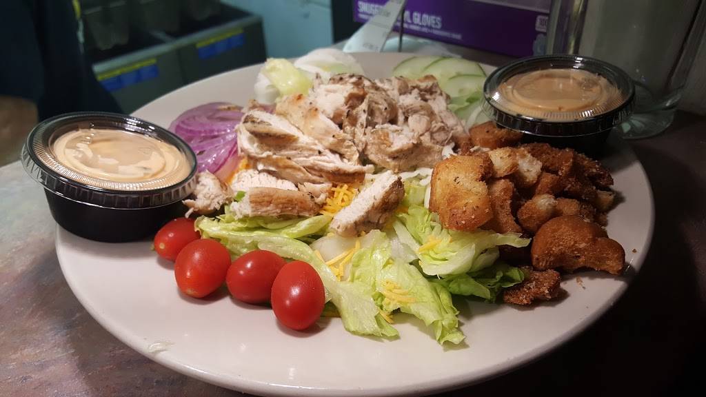 Crowbar Restaurant & Lounge | restaurant | 209 IN-135, Trafalgar, IN 46181, USA | 3178784030 OR +1 317-878-4030